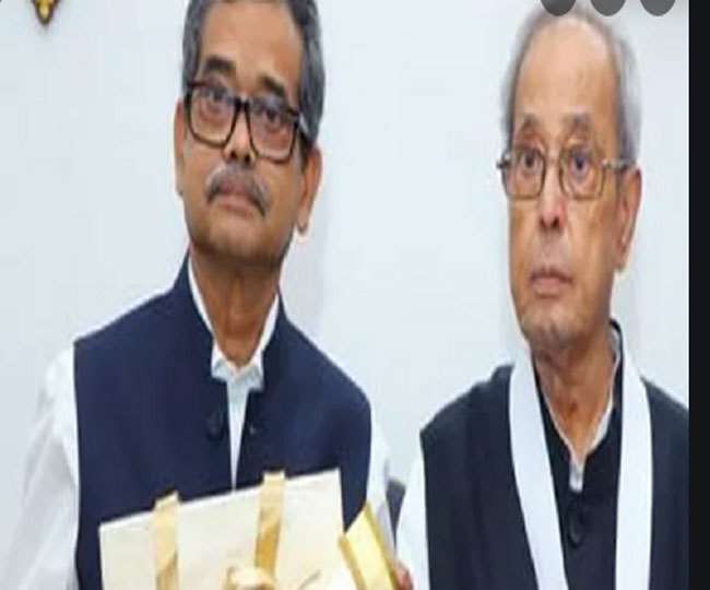 बंगाल में कांग्रेस को बड़ा झटका, पूर्व राष्ट्रपति प्रणब मुखर्जी के पुत्र अभिजीत मुखर्जी आज शाम 4 बजे टीएमसी में होंगे शामिल!