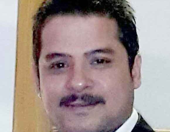 ट्रक की चपेट में आकर युवक की दर्दनाक मौत