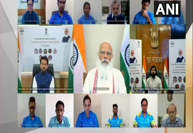 टोक्यो ओलंपिक जाने वाले खिलाड़ियों से पीएम मोदी ने की बात, बोले- अपेक्षाओं के बोझ तले दबने की जरूरत नहीं
