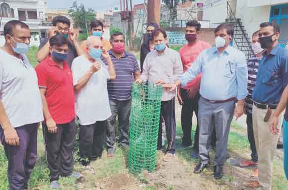 पौधारोपण से ही होगा शहर सुरक्षित: नगरायुक्त