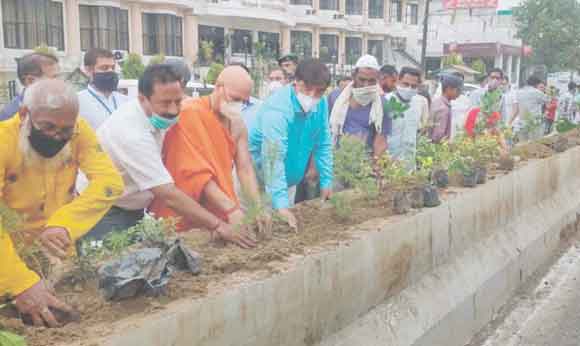 जीवन बचाने के लिए जंगल, जमीन और पानी बचाना होगा: पद्मश्री भारत