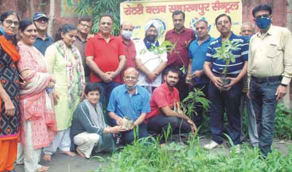 आक्सीजन के लिए पौधारोपण आवश्यक: राजेश कपूर