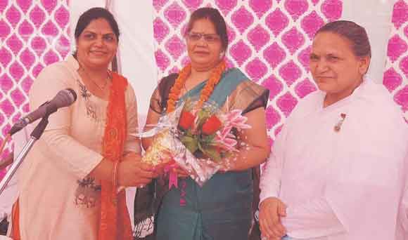 उपजिलाधिकारी ने दिलाई नवनिर्वाचित ब्लाक प्रमुख को पद व गोपनीयता की शपथ