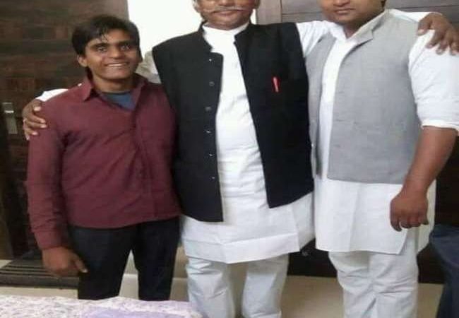 Chandrashekhar Azad birth anniversary: शहीद का दर्जा और सम्मान के लिए संघर्ष कर रहे आजाद के वंशज, जानें क्या है पूरा मामला