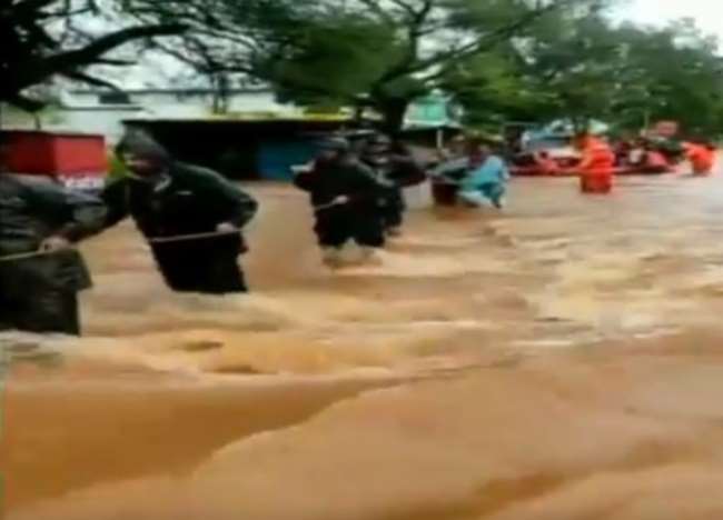 Delhi Flood Update: राजघाट तक आ गई यमुना, जल स्तर 208.42 मीटर