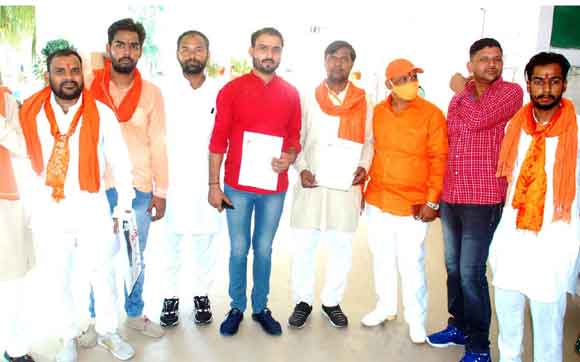 शाकम्भरी देवी मंदिर के सौंदर्यकरण की मांग को लेकर सौंपा ज्ञापन