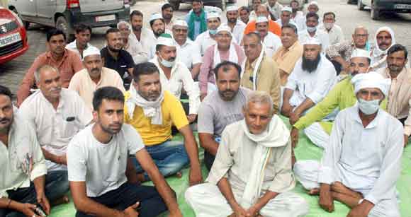 भाकियू तोमर ने जिलाधिकारी को सौंपा ज्ञापन