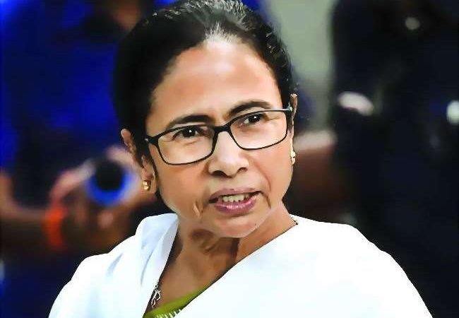 तृणमूल कांग्रेस संसदीय दल की बैठक के बाद आज सोनिया गांधी व अरविंद केजरीवाल से मिलेंगी ममता बनर्जी