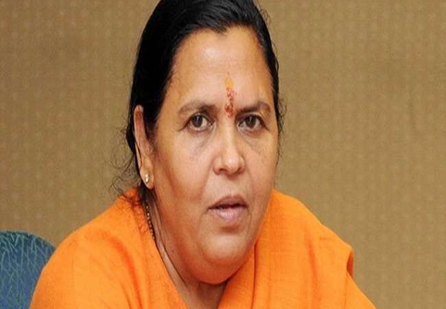 BJP की वरिष्ठ नेता उमा भारती ने असदुद्दीन ओवैसी को कहा- Indecent आदमी, UP में संभलकर रहें