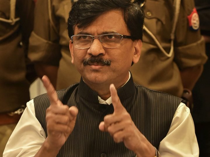‘भ्रष्ट व्यक्ति को मुख्यमंत्री बनाने की परंपरा…’, शुभेंदु अधिकारी बने CM तो बोले संजय राउत