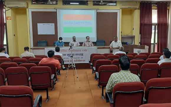 शोभित विश्वविद्यालय गंगोह में सड़क सुरक्षा सप्ताह कार्यक्रम का आयोजन
