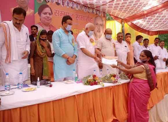 सरकार के प्रयासों से महिला सशक्तिकरा ने गति पकड़ी – श्री सूर्य प्रताप शाही