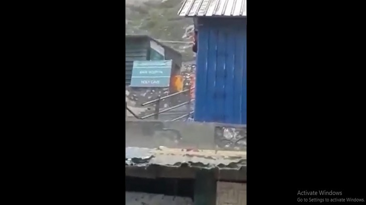 अमरनाथ के पास बादल फटा, देखें Video