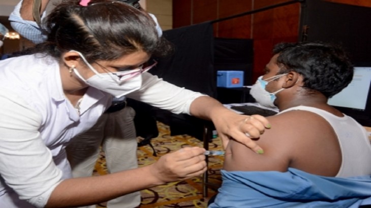 अगस्त से हर महीने लगेंगी 80-90 लाख खुराकें, जानें केंद्र सरकार की पूरी प्लानिंग