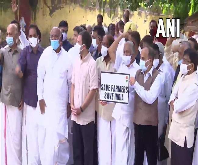 जंतर मंतर पहुंचे राहुल गांधी समेत तमाम विपक्षी दलों के नेता, किसानों के प्रदर्शन में हुए शामिल