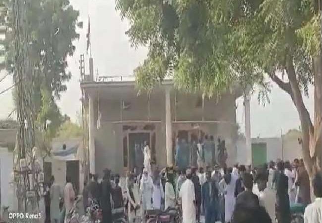 पाकिस्तान में हिंदू मंदिर पर हमला: सुप्रीम कोर्ट की दखल के बाद एक्शन में आई पुलिस, 20 गिरफ्तार