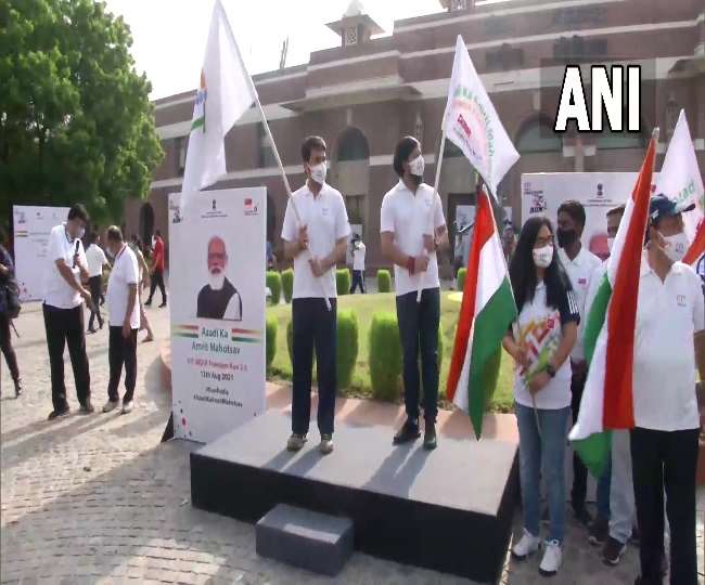 खेल मंत्री ने किया फिट इंडिया फ्रीडम रन 2.0 का शुभारंभ, दिल्ली-महाराष्ट्र समेत देश के कई राज्यों में दौड़ कार्यक्रम