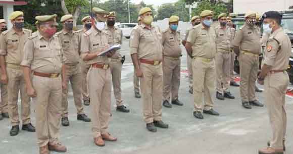 एसएसपी ने किया पुलिस लाईन की विभिन्न शाखाओं का निरीक्षण