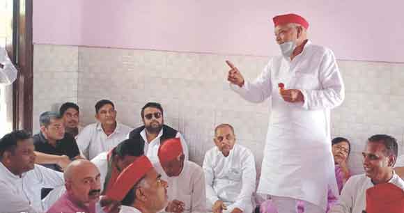 पार्टी को बूथ स्तर तक मजबूत बनाएं कार्यकर्ता: प्रजापति