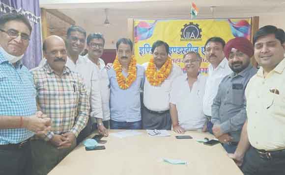 नव मनोनीत पदाधिकारियों का किया भव्य स्वागत
