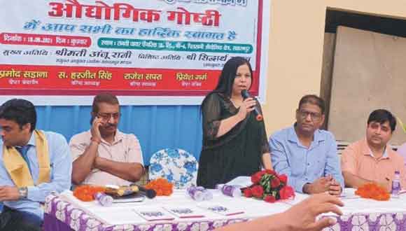 संयुक्त उद्योग आयुक्त ने दिया समस्याओं के समाधान का आश्वासन