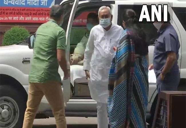 Caste Census of India: PM मोदी से बिहार के CM नीतीश की अहम मुलाकात, तेजस्‍वी सहित 10 दलों के नेता भी हैं साथ