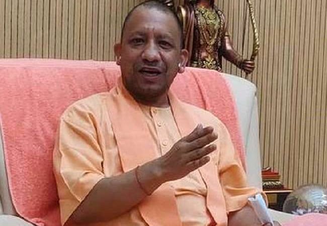 यूपी के सरकारी कर्मियों के लिए बड़ी खुशखबरी, महंगाई भत्ता देने के प्रस्ताव को सीएम योगी आदित्यनाथ ने दी मंजूरी