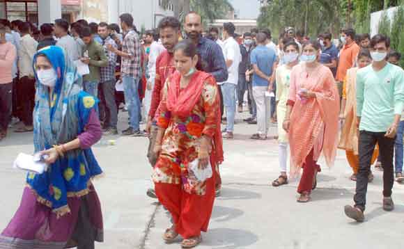 कड़ी सुरक्षा व्यवस्था के बीच सम्पन्न हुई प्रारम्भिक अर्हता परीक्षा