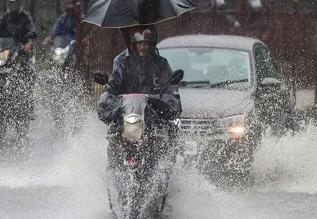 Weather Updates: अगले चार दिनों तक यूपी समेत देश के इन हिस्सों में होगी जमकर बारिश, जानें-IMD का ताजा अनुमान