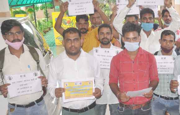 जनसेवा केन्द्र संचालकों को सीएम को भेजा ज्ञापन, नियुक्ति में वरीयता देने की मांग