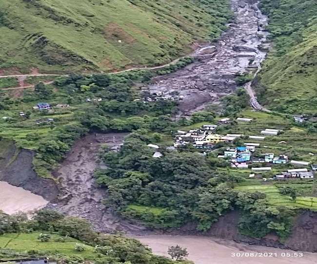 Cloudburst In Uttarakhand : उत्‍तराखंड में बादल फटने से तबाही, नौ लोग लापता, कई मकान ध्‍वस्‍त, काली नदी का प्रवाह रुका