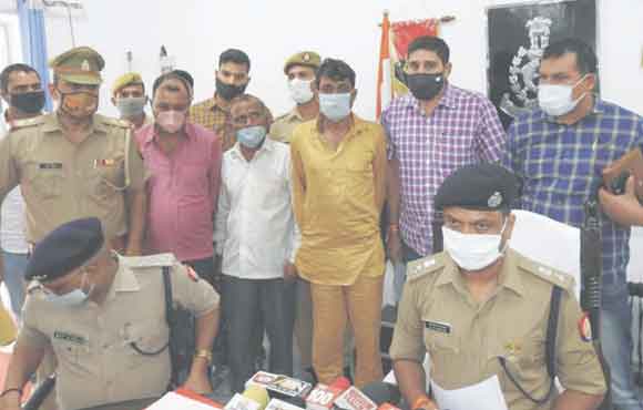 पुलिस ने किया सोनिया हत्याकांड का खुलासा, तीन आरोपी दबोचे
