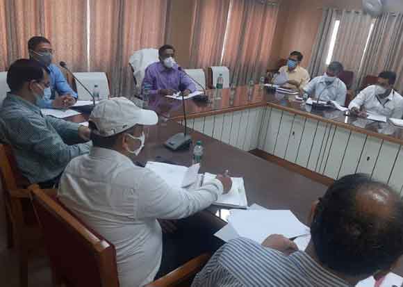 0 से 05 साल के बच्चों का शत-प्रतिशत आधार कार्ड बनवाया जाए- मण्डलायुक्त
