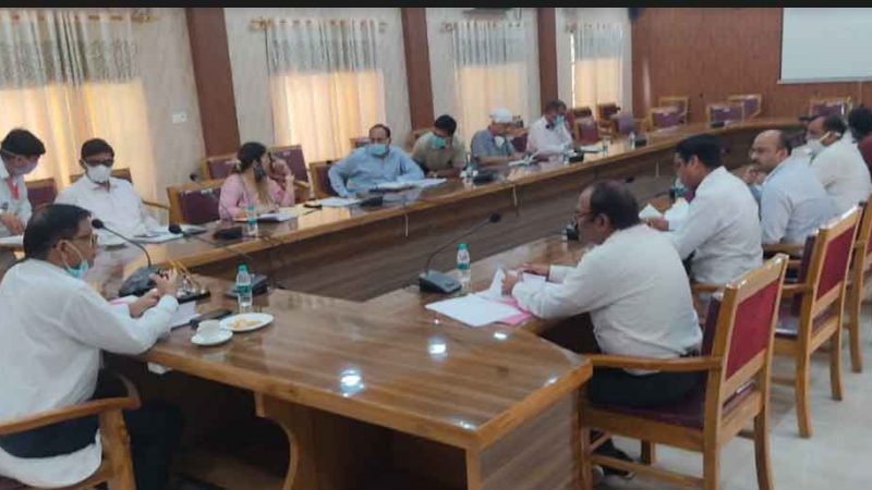 11 सितम्बर को आयोजित होने वाली राष्ट्रीय लोक अदालत में अधिक से अधिक वाद निस्तारित कराएं – जनपदीय न्यायाधीश