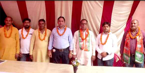 भाजपा ने मोहनलाल कोरी प्रदेश में भेजकर कोरी समाज को सम्मान देने का काम किया: प्रदीप कोरी