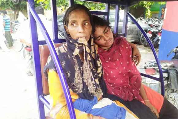 दो बहनों को घर में घुसकर मारपीट कर किया घायल
