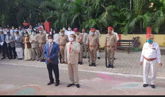 स्वतंत्रता, प्रतिष्ठा पर अभिव्यक्त विचारों को हमें अपने जीवन में उतारना चाहिए – जिला जज