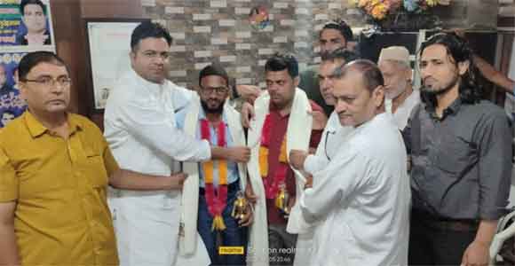 मुशायरे में शायरों ने बिखेरे अपने कलाम के जलवे