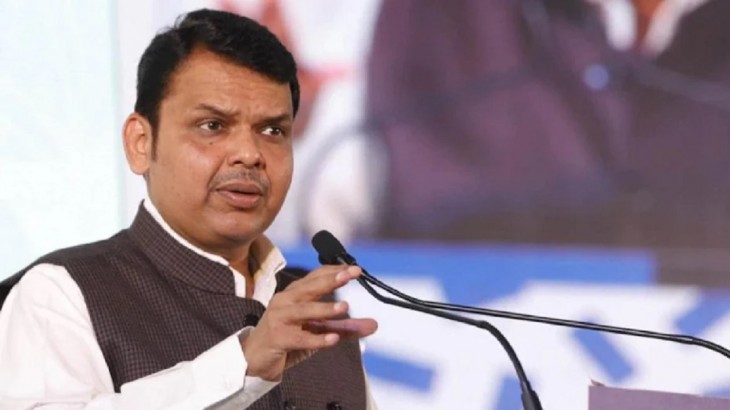 फडणवीस ने शिवसेना पर निशाना साधते हुए कहा-ठाकरे स्मारक का शुद्धीकरण करने वाले मूल शिवसेना को नहीं जानते