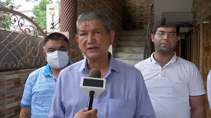 नवजोत सिंह सिद्धू के एडवाइजर के बयान से मची हलचल, क्या बोले हरीश रावत?