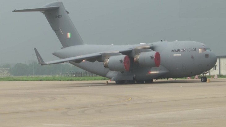 हिंडन एयरबेस पहुंचा IAF का विमान, 168 यात्री आए अफगानिस्तान से