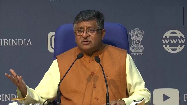 सरकार हर मुद्दे पर चर्चा को तैयार, कांग्रेस का रवैया गैर जिम्मेदाराना : रविशंकर प्रसाद