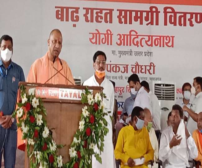 महराजगंज में सीएम ने कहा, अपने को निराश्रित महसूस न करें बाढ़ पीड़ित