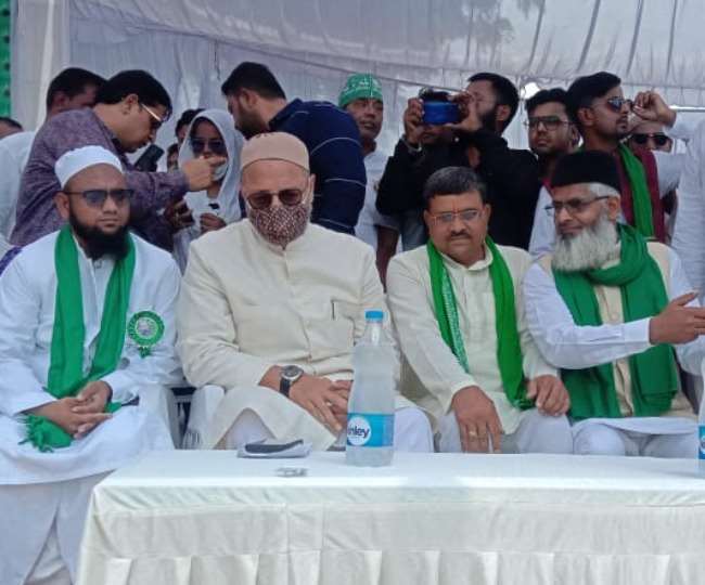 असदुद्दीन ओवैसी पहुंचे बाराबंकी, कहा-उत्तर प्रदेश में एक मजबूत पार्टी के तौर पर उभरेगी AIMIM