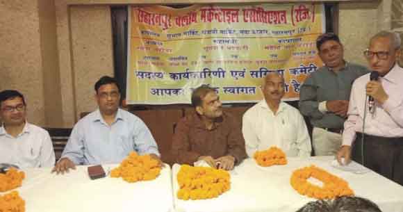 नवनिर्वाचित कार्यकारिणी को दिलाई शपथ