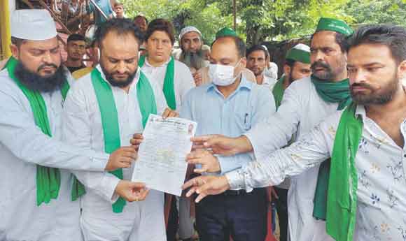 विभिन्न मांगों को लेकर किसानों ने किया प्रदर्शन