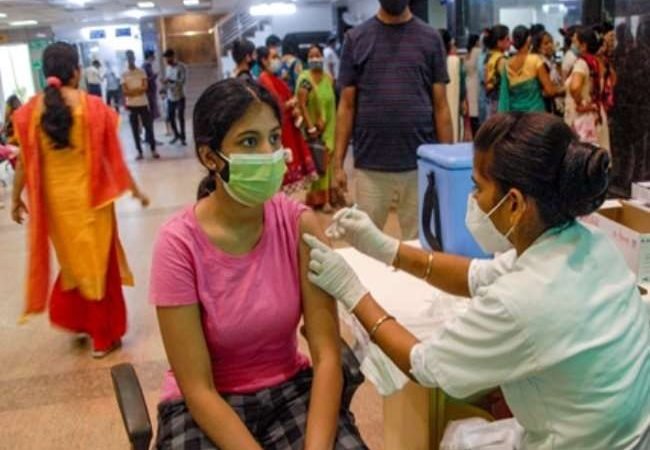 आजादी के 75वें वर्ष में 75 करोड़ टीकाकरण का आंकड़ा पार, WHO ने की तारीफ