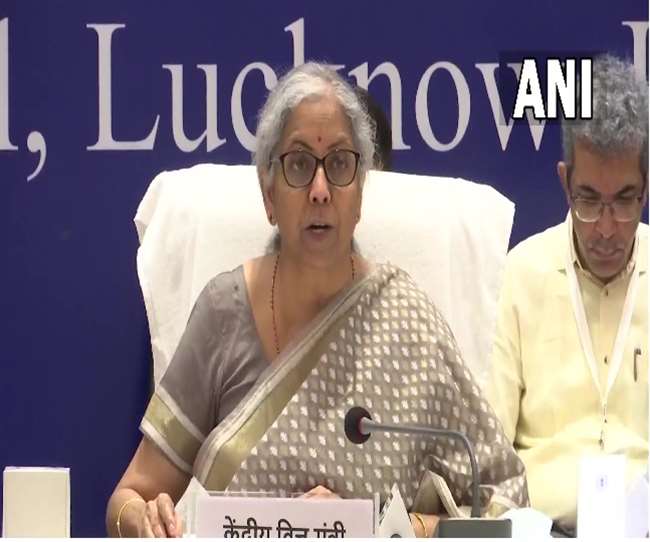 GST Meeting: एजेंडे में शामिल होने के बाद भी GST के तहत नहीं आए पेट्रोल-डीजल, ये है सबसे बड़ी वजह