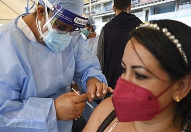 देश में 11 दिन में लगाई गईं 10 करोड़ डोज, कोरोना के सक्रिय मामलों में इजाफा, केरल ने बढ़ाई चिंता