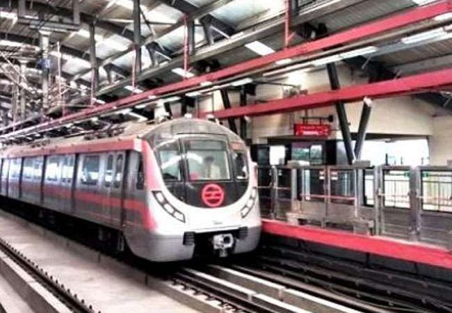 अरविंद केजरीवाल और हरदीप सिंह पुरी ने किया ढांसा बस स्टैंड-नजफगढ़ सेक्शन का उद्घाटन